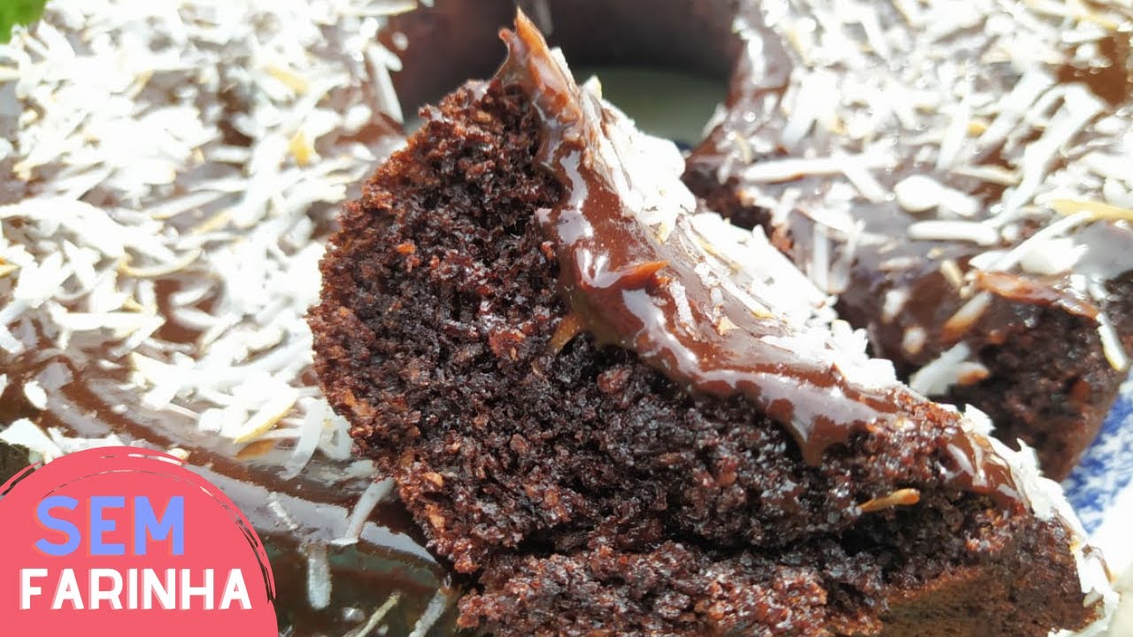 INCRÍVEL - SEM FARINHA, APENAS COCO RALADO, OVOS E CACAU EM PÓ - BOLO DE CHOCOLATE COM COCO