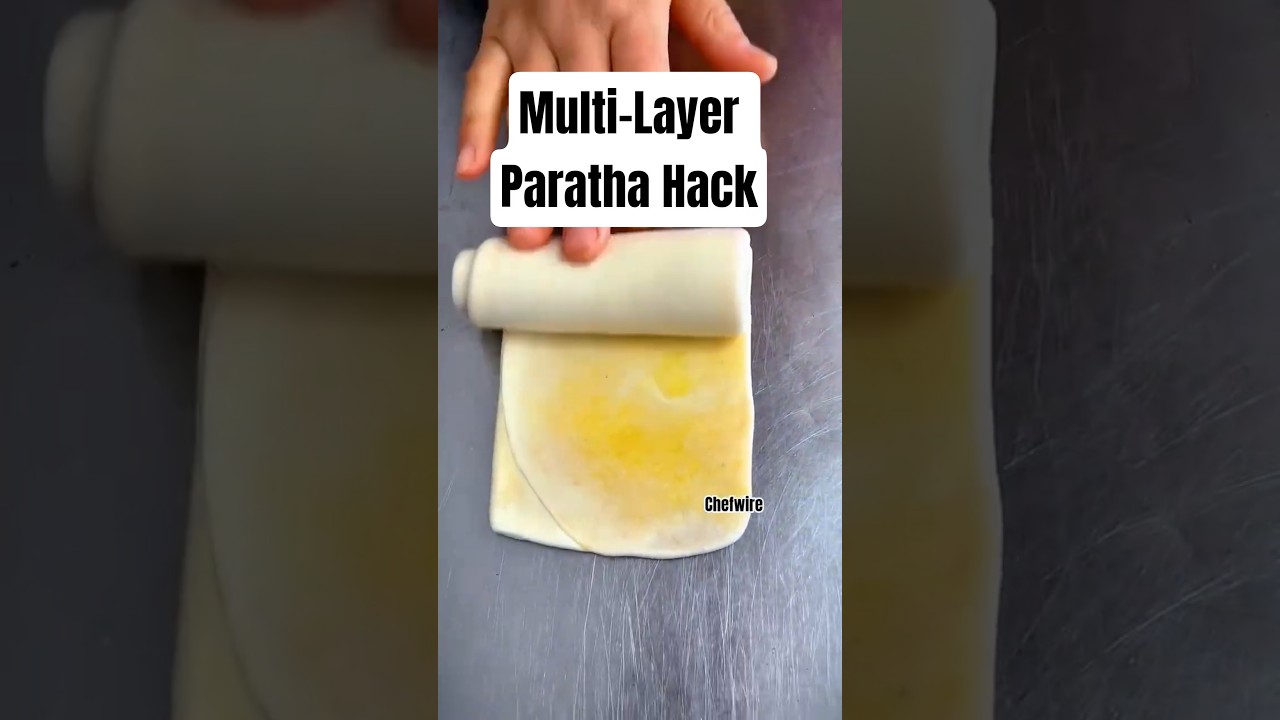 Lachha Paratha in Just 1 Fold Trick ☺️ #making #layers #paratha #instagram #viral #reels #chefwire