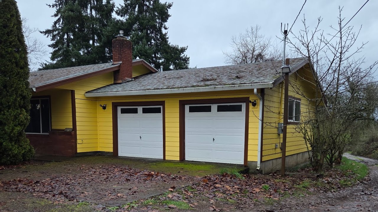 Albany Area 3-Bedroom on Nearly 5 Acres | Shop, Pole Barn & Country Living