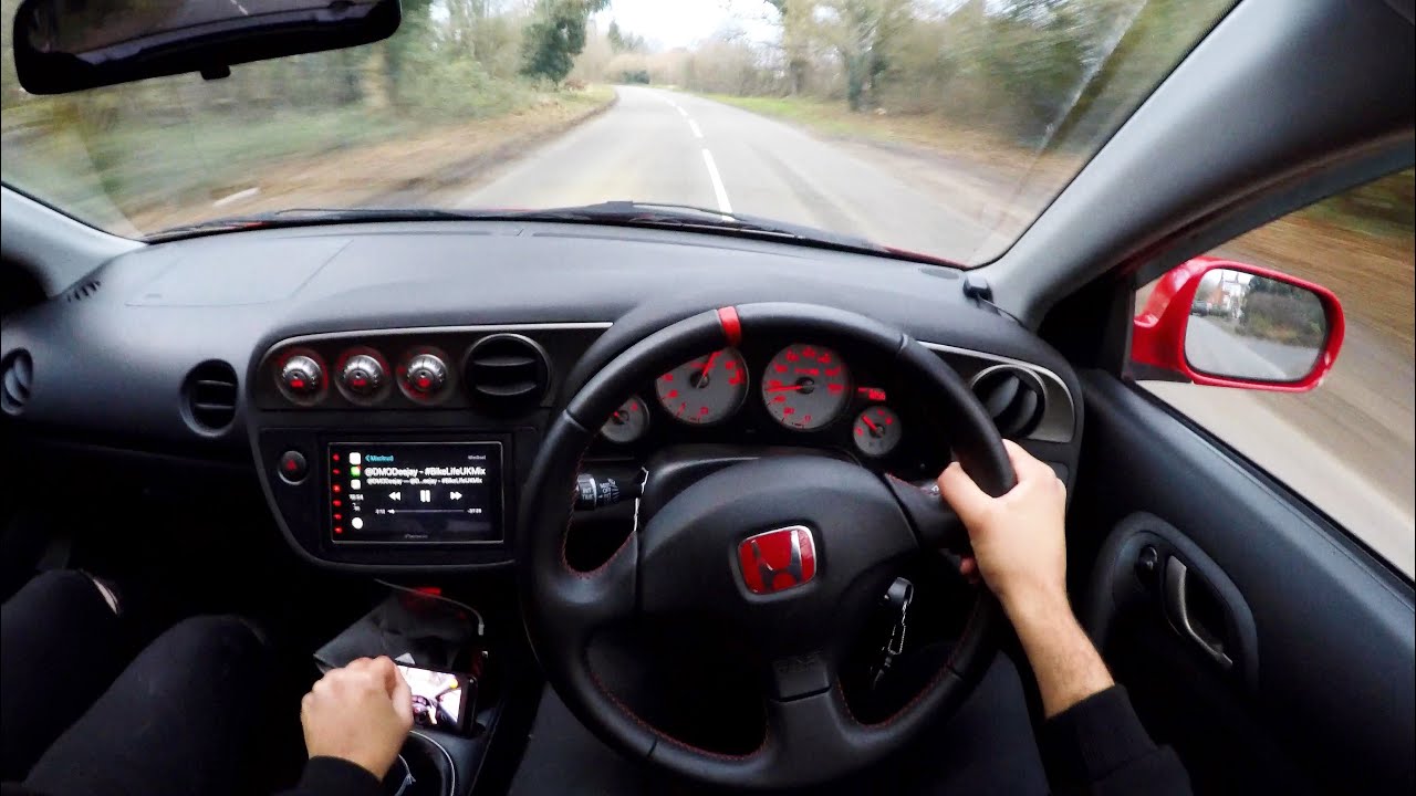 Here’s What the Honda Integra TYPE R DC5 is Like to Drive!