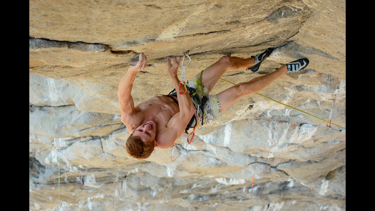 S&eacute;bastien Bouin trying Move 9b/+ in Flatanger