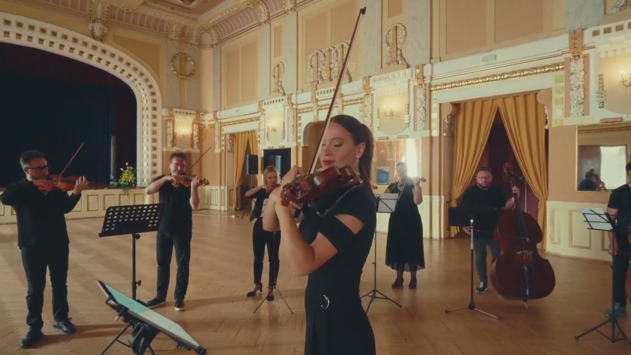 Space Echoes - Rusanda Panfili & Johannes Winkler