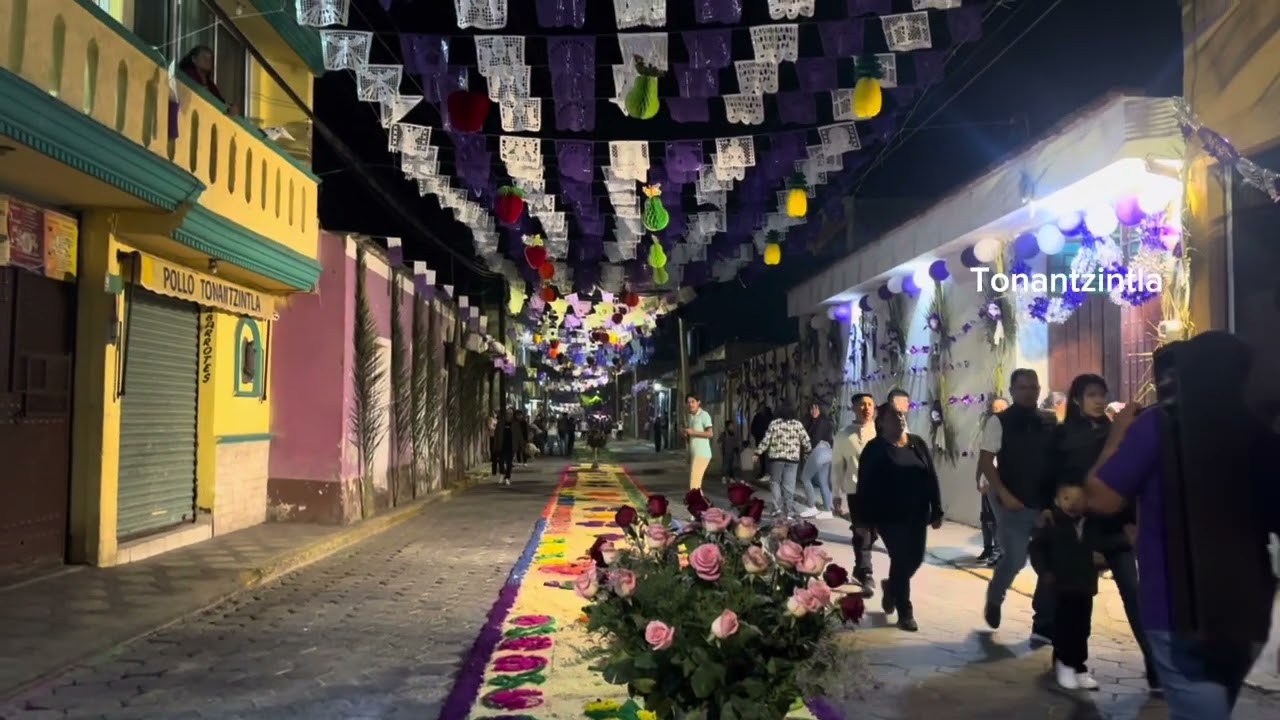 Santa María Tonantzintla Jueves Santo 17 de abril 2025 #tradiciones  #Tonantzintla #Mexico