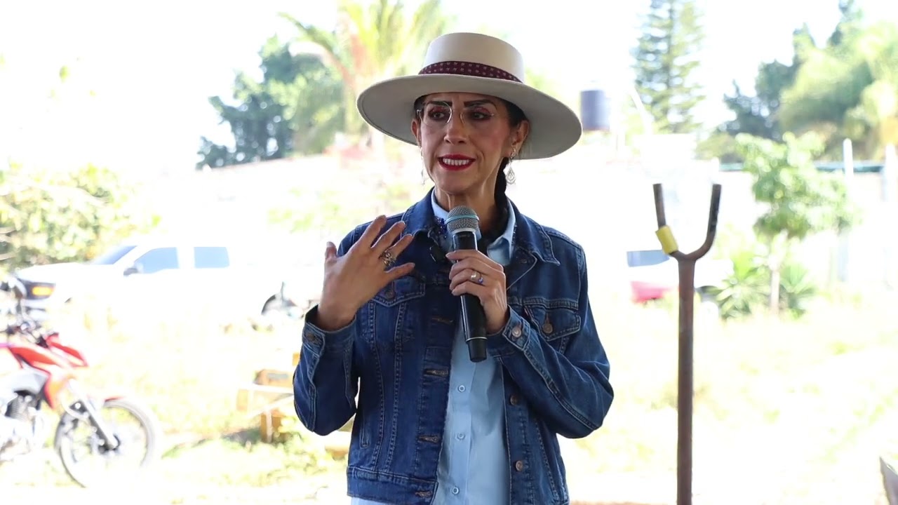 Laura Imelda se reúne con productores de higo