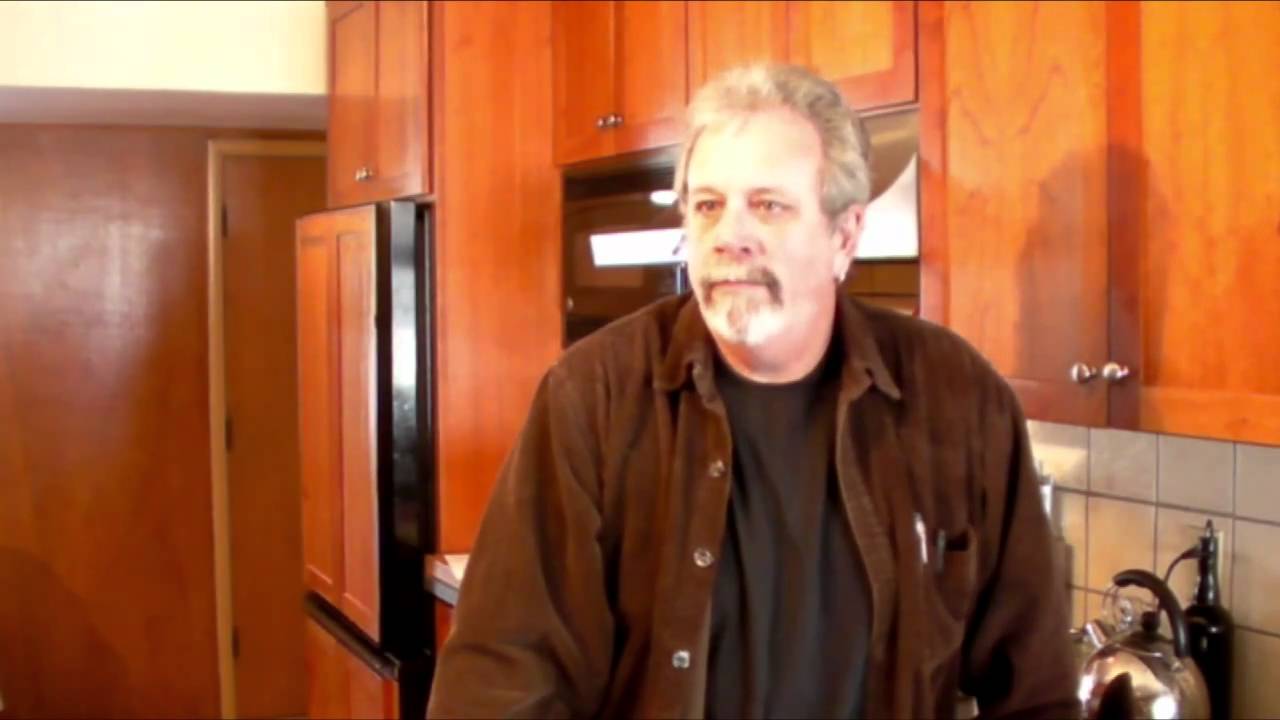Rifftrax Classic Birdemic Moments - The Shopkeeper's Dilemma