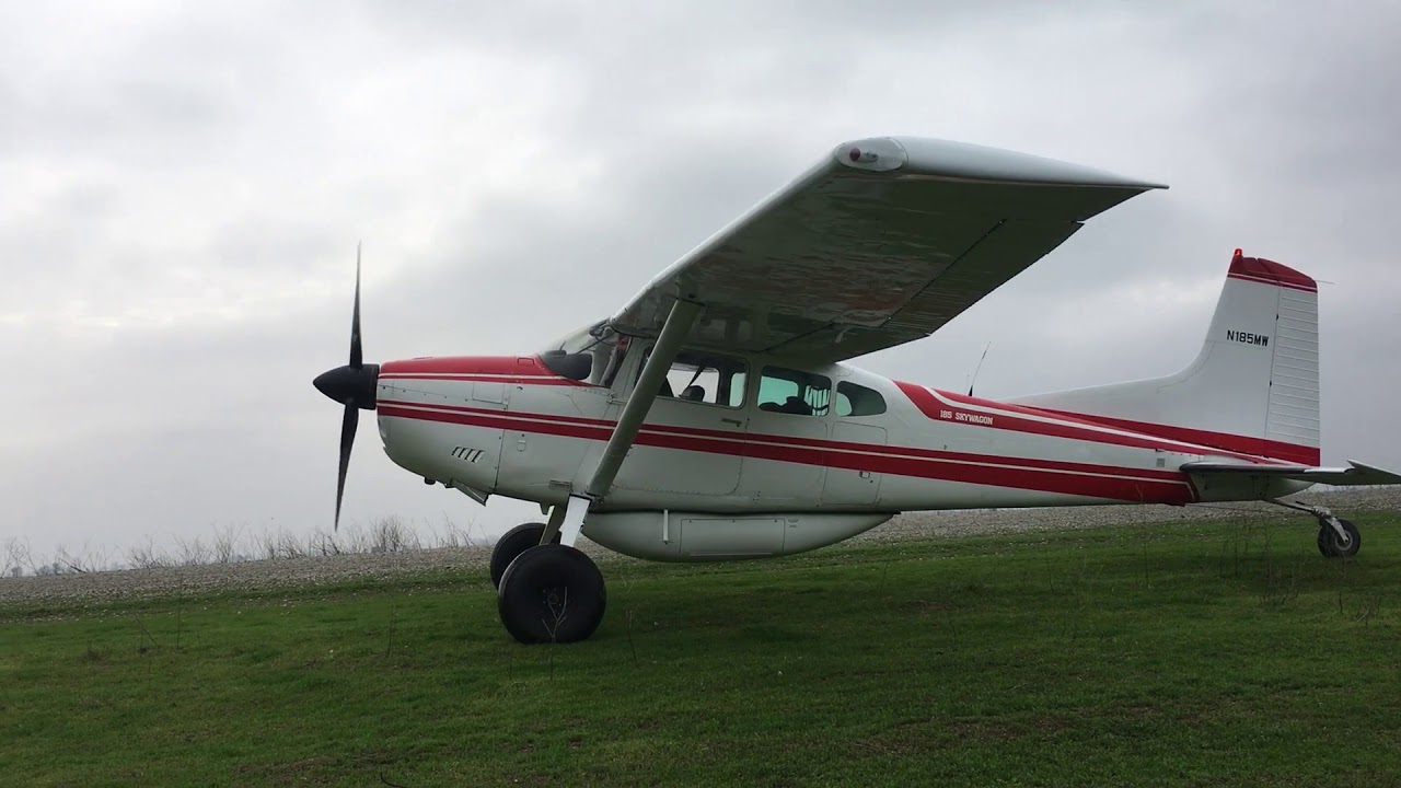 Cessna 185 Skywagon backcountry touring