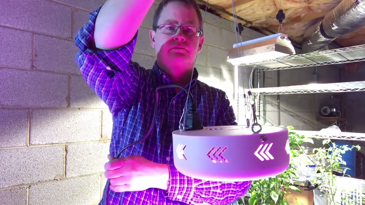 Gianor UFO 216 watt LED grow light unboxing (actual usage 65 watt)