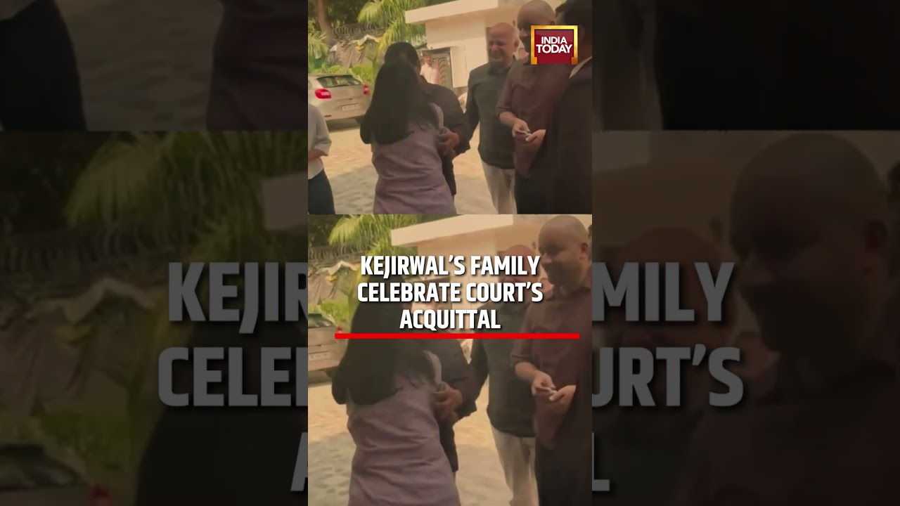 Arvind Kejriwal Meets His Family After Acquittal In Liquor Policy Case | Kejriwal Viral Video