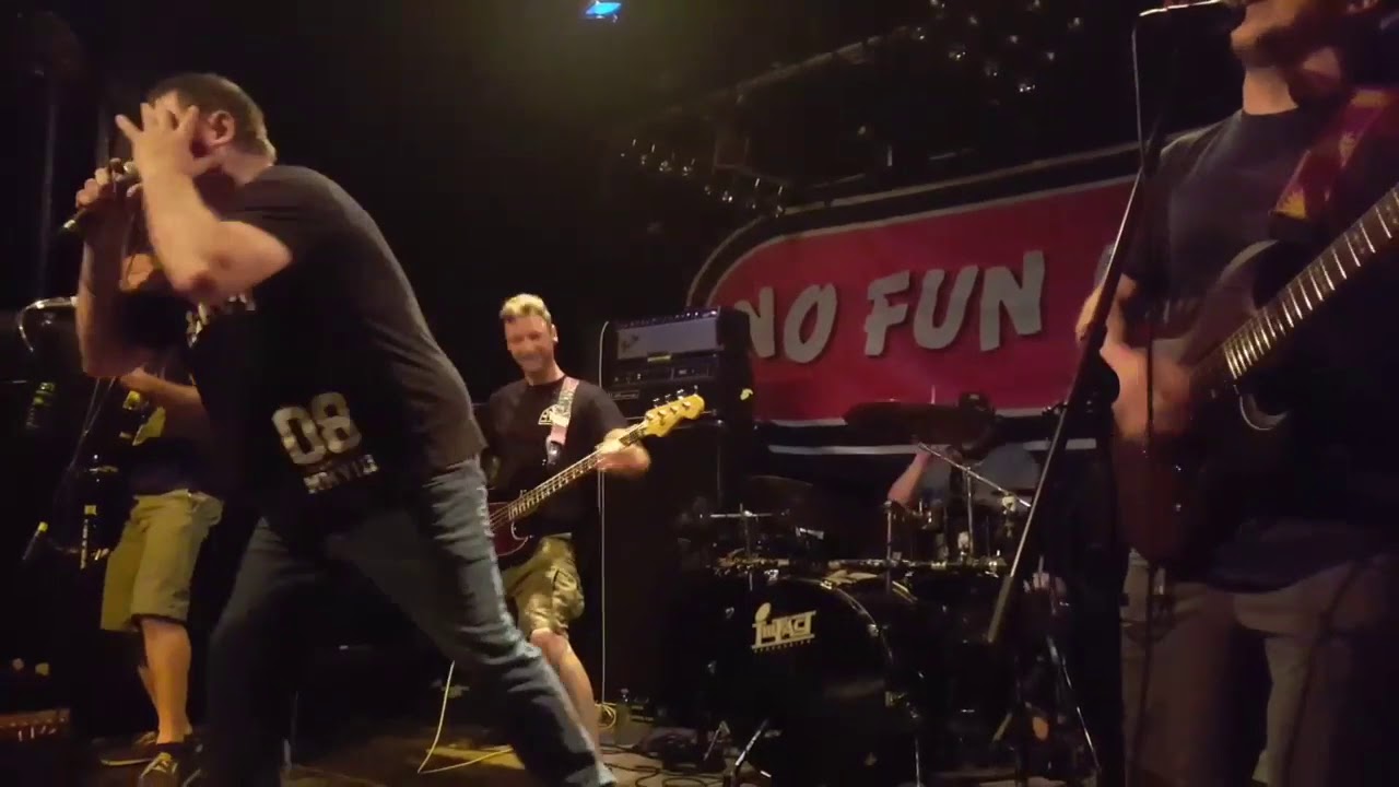 2FAST4U - Sleeping pills Sept 23 2019 at rock caf&eacute; la stage