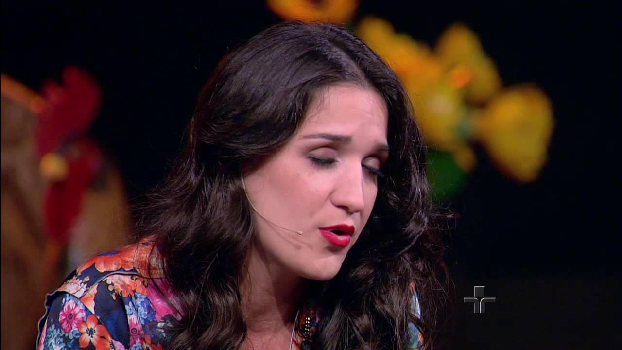 É doce morrer no mar, por Alana Moraes e Gabriel Selvage