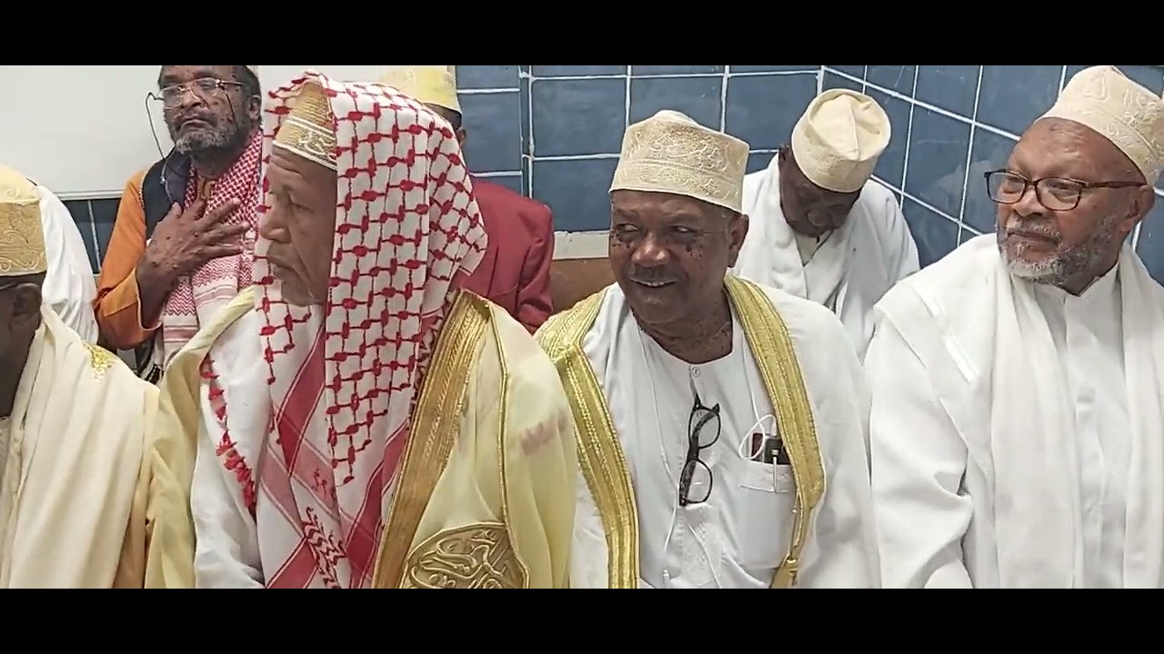 EID L OUTH HA A MARSEILLE LE 28 JUIN 2023 AVEC MOUFTI L'AKBAR ANLI MOHAMED KAAAASSIM (2)