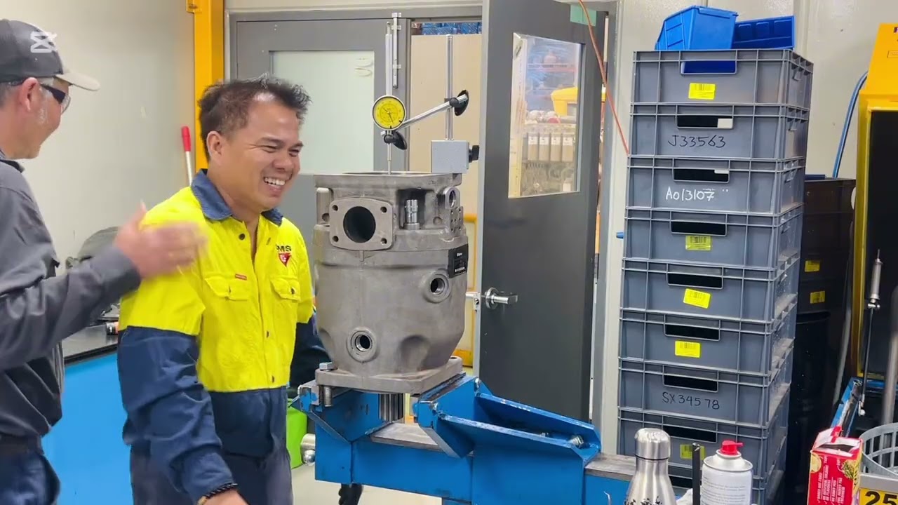 HOW TO CHECK A10VO BEARING PRELOAD. Ü