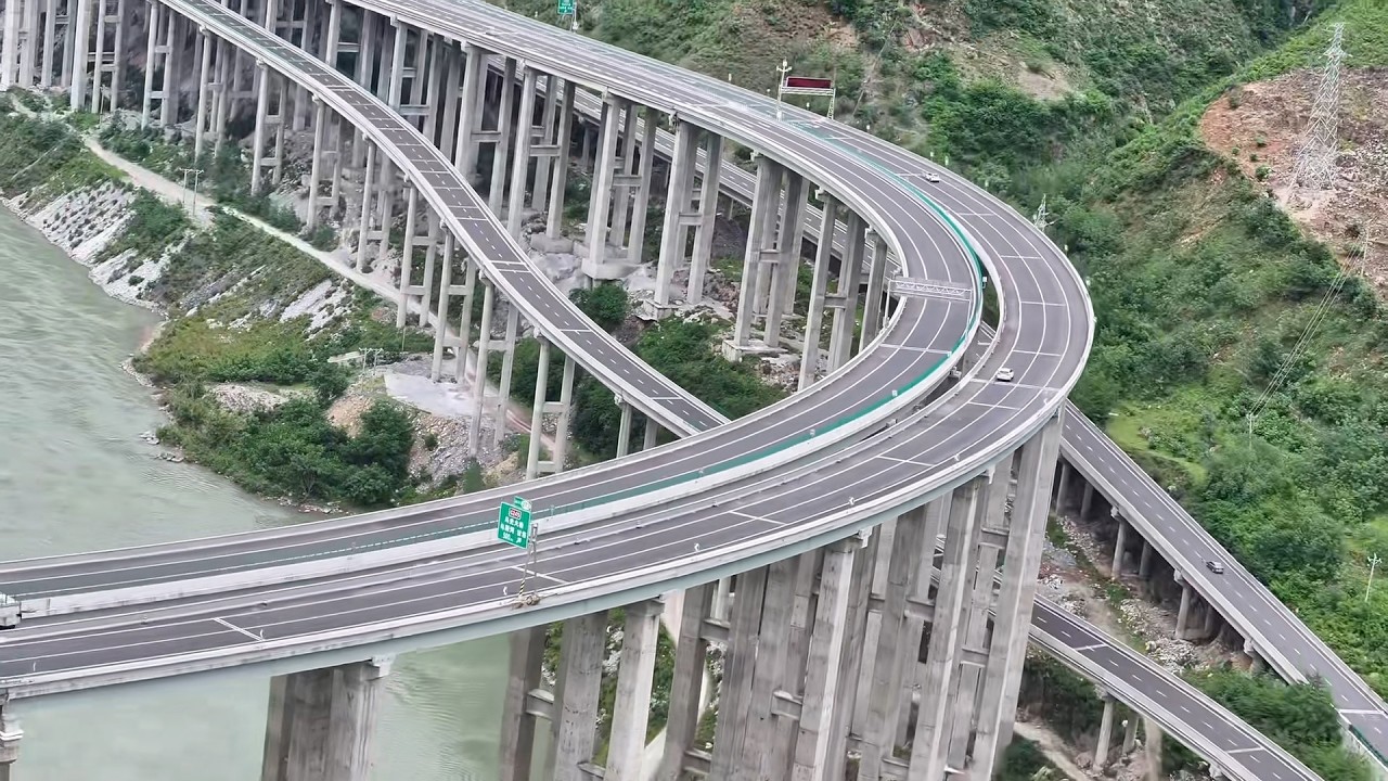 峨汉高速公路控制性桥梁工程-乌斯河特大桥Control Bridge Project of E-Han Expressway - Wushe Extra Large Bridge