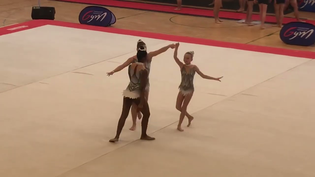 Chorégraphie gym acrobatique