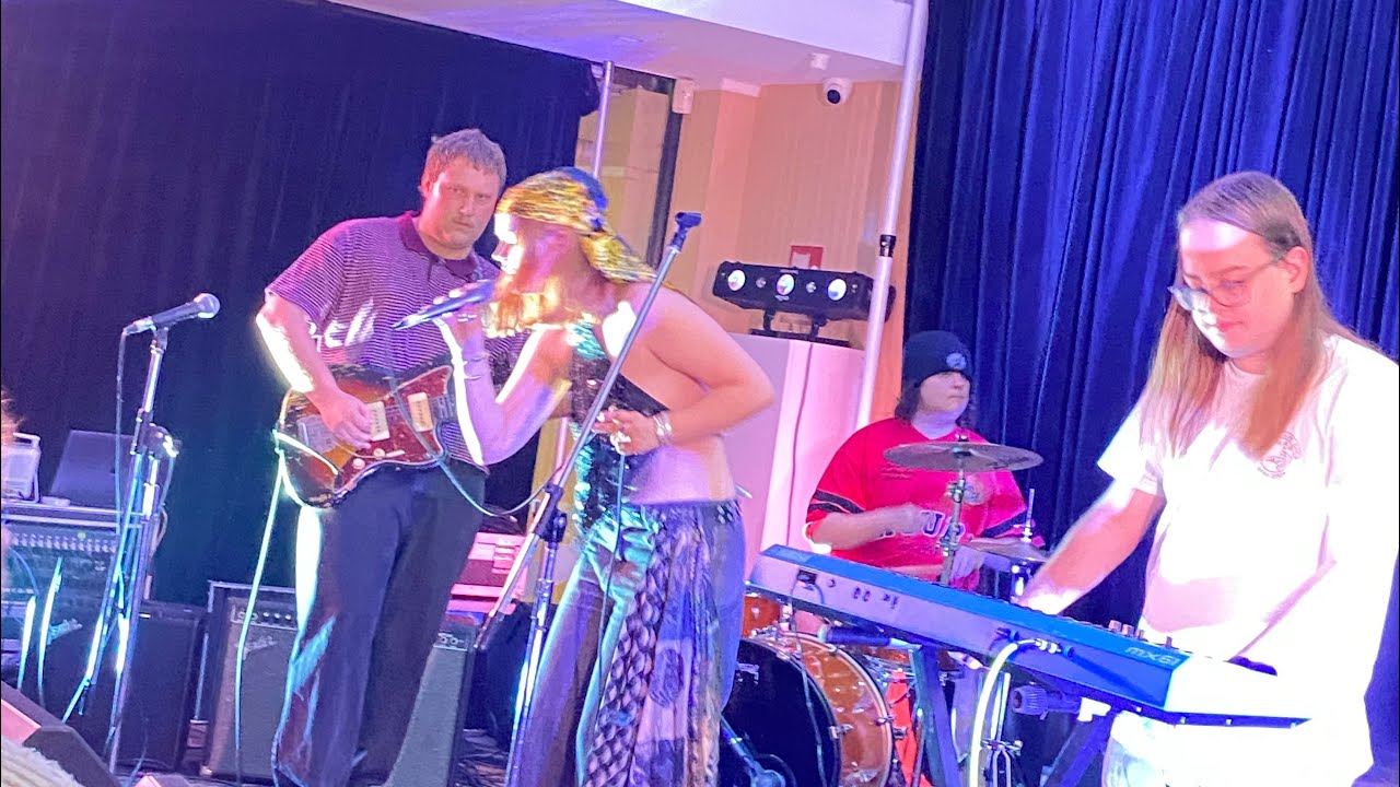 Miran.da at the Towradgi Beach Hotel Friday 23/1/26