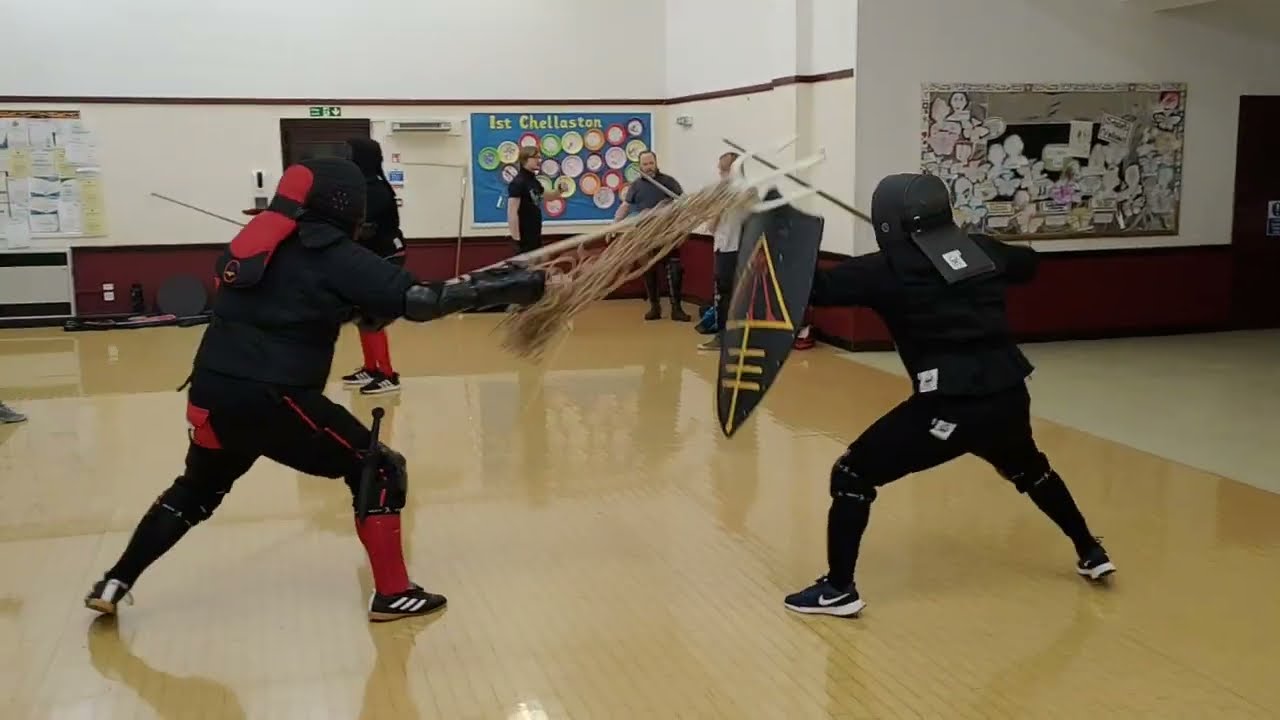 Retiarius vs Sword and Board
