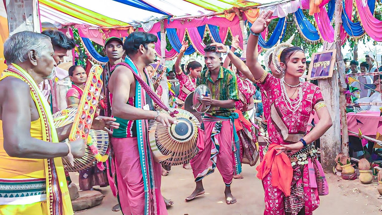 ଚାଲି ନାମ ସୁରେ ଭାଟିପଡା ସଂକୀର୍ତ୍ତନ ଦଳ Bhatipada(amlipadara)Ladies Sankirtan Dal mob_83053 66281