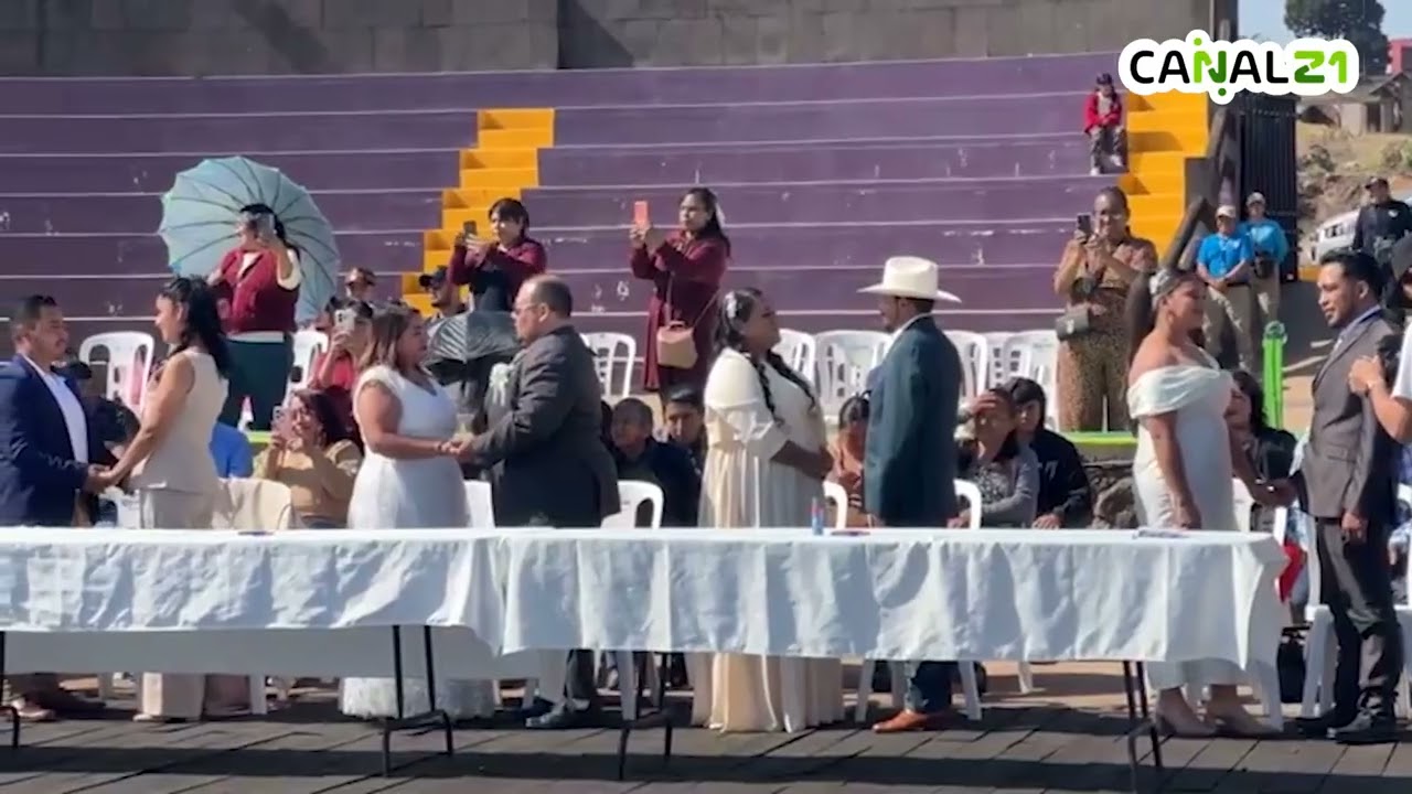 🟢👉🏻El pasado sábado 14 de febrero al rededor de 20 parejas contrayeron matrimonio