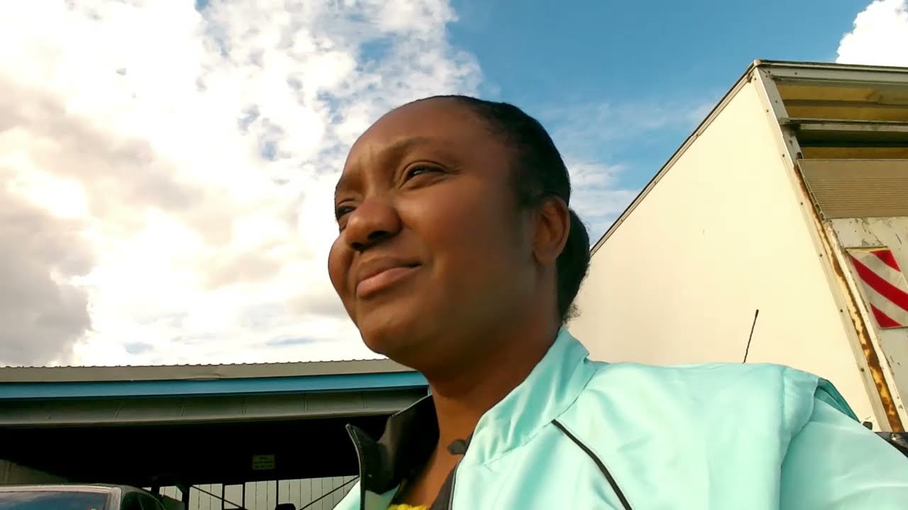 S.3 Ep. 2 Construire au Cameroun: Envoi des colis de construction au Cameroun