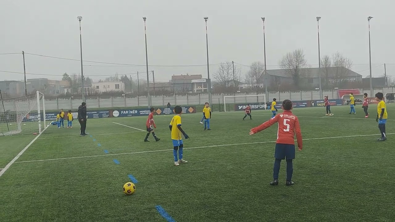 Plateau amical U9: Étrat la tour sportif vs Andrézieux Bouthéon FC (1er match) 11/01/25