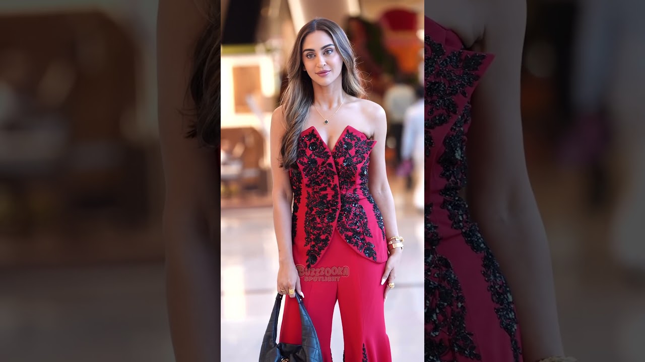 Give one word for Krystle’s look👀❤️#buzzzookaspotlight #krystledsouza
