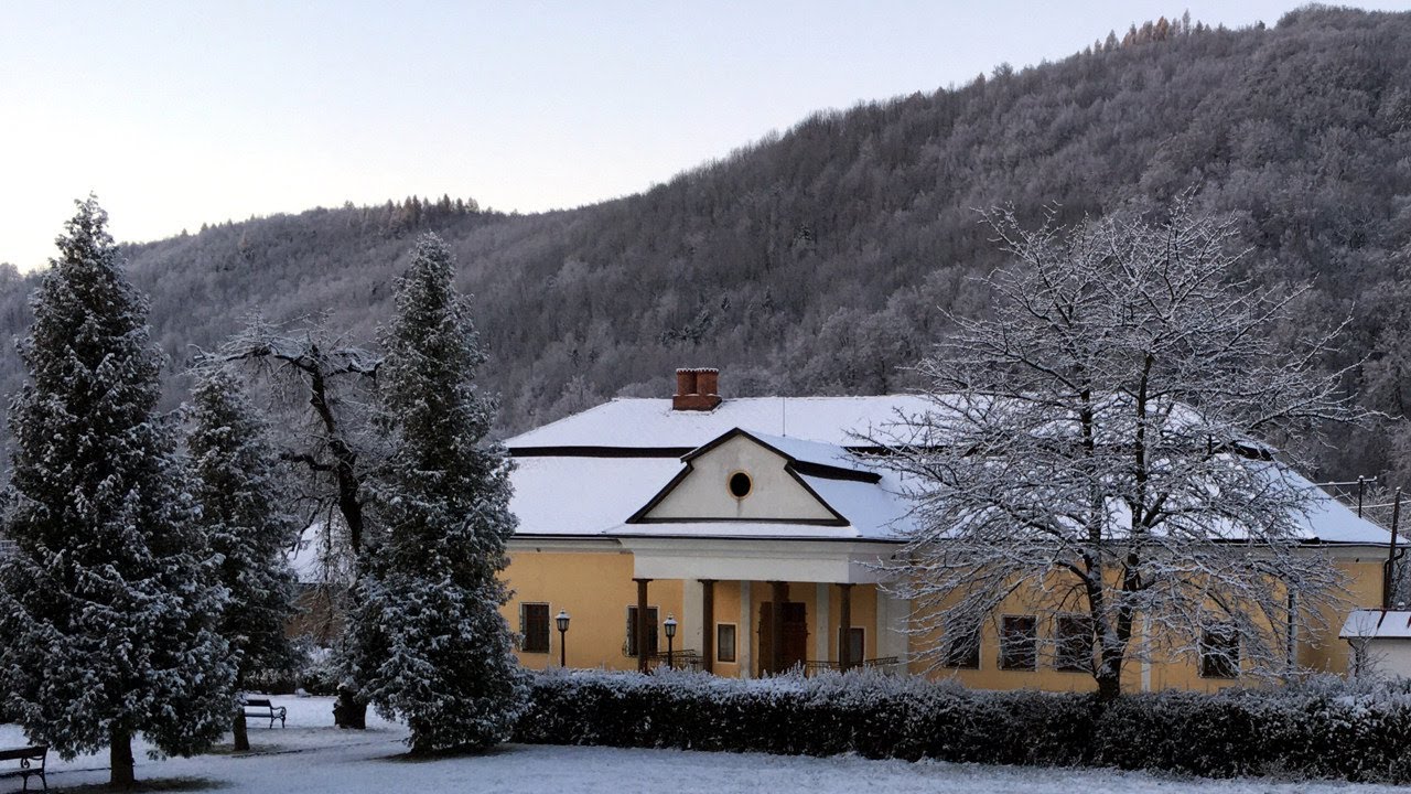 Vlachovská kasáren, širokí dvuór - valčík, vojenský