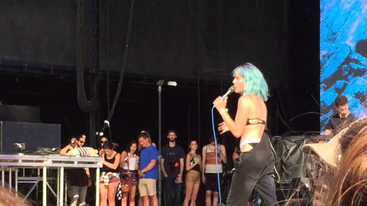 Halsey - 