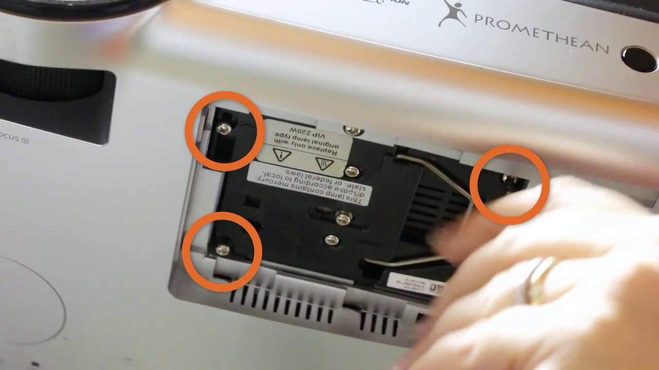 Как заменить лампу в проекторе Promethean PRM 25, PRM 32, PRM 35