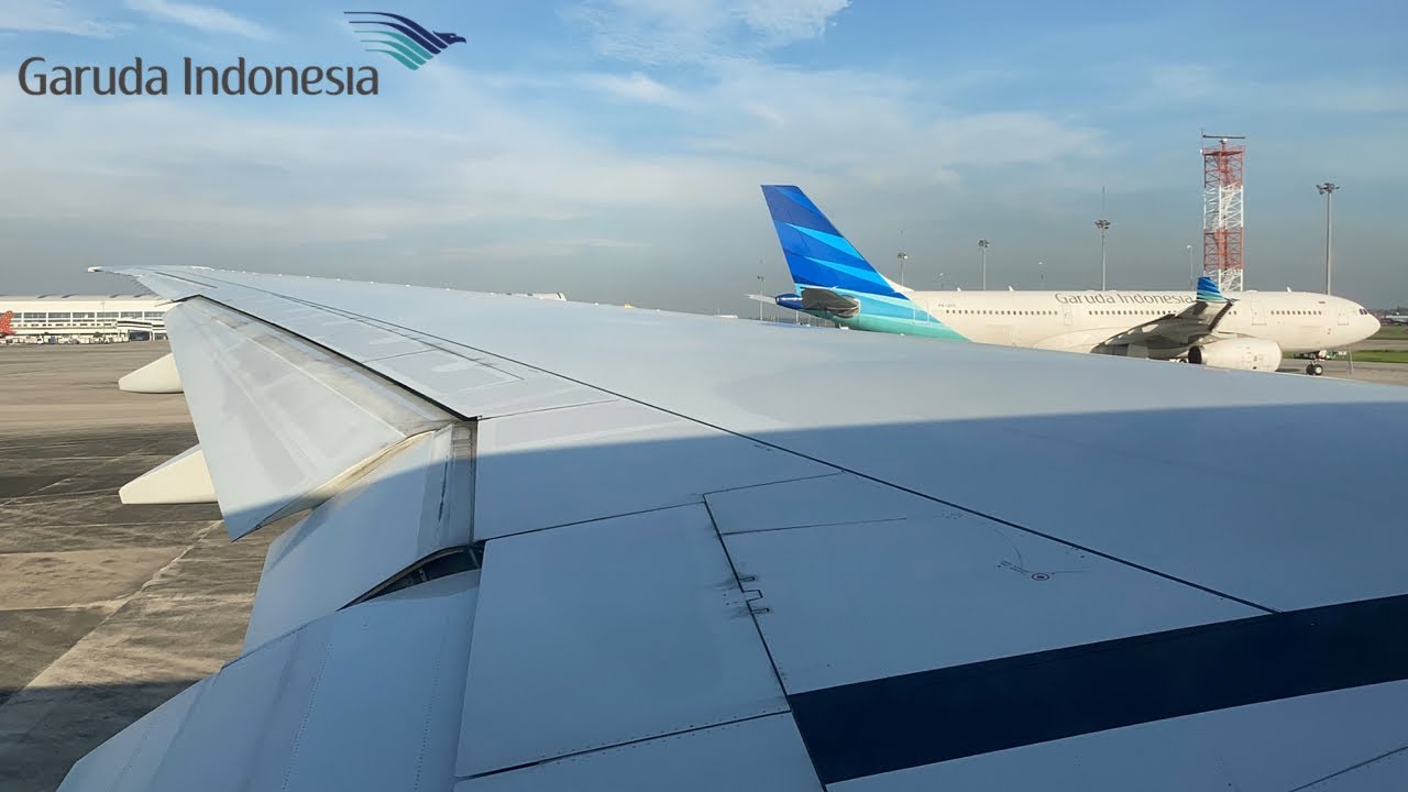 Garuda Indonesia B777-300ER Full Flight Video: GA402 Jakarta to Denpasar, Bali
