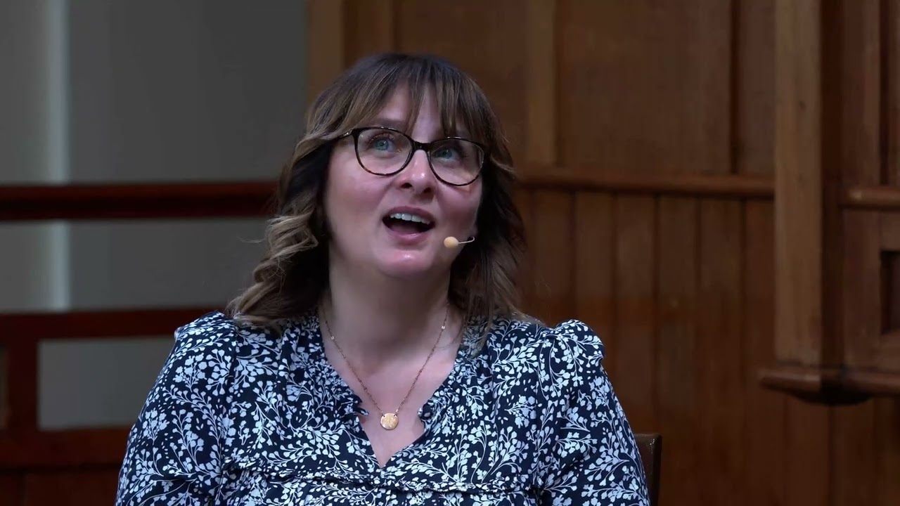 Cum să depășim atacurile de panică - Daniela Antonie