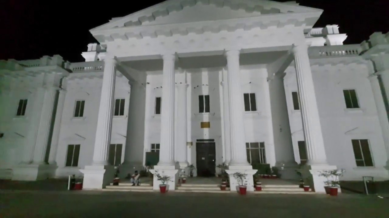 Quaid-e-Azam Library, Bagh-e-Jinnah, Lahore:  Nursery for CSS candidates