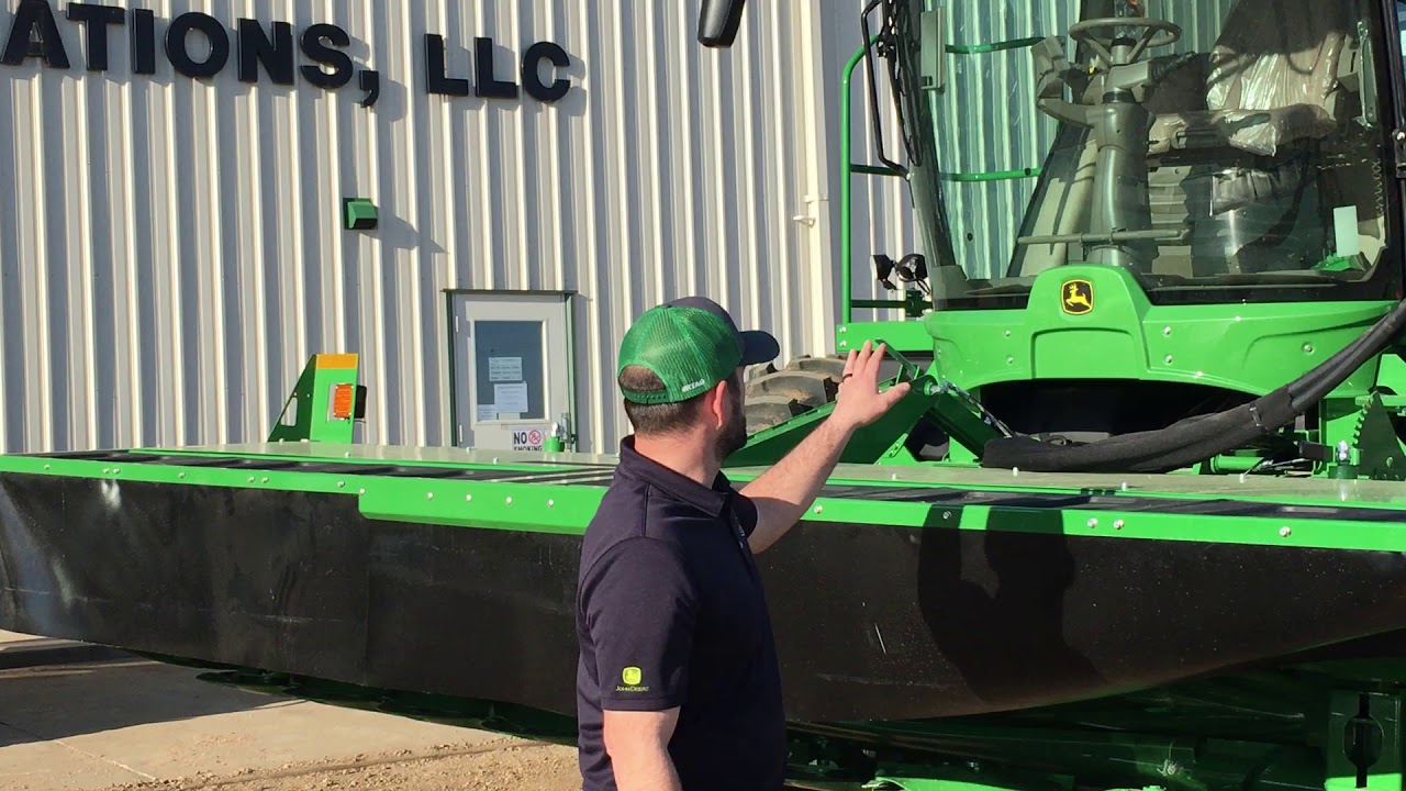 John Deere W235 Windrower with a 500R Rotary Platform Tour
