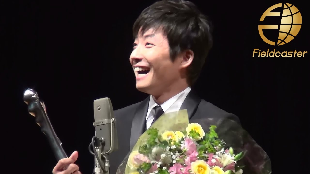 星野源 くも膜下出血から完全復活！緊張しすぎでアタフタ！「いやあ、嬉しいっすねえ！」ヨコハマ映画祭 最優秀新人賞を受賞
