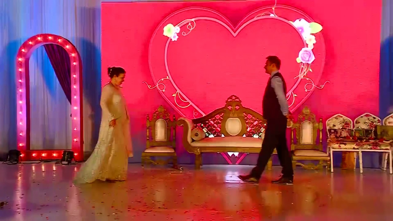 Tera Ban Jaunga + Dil Diya Gallan (Bride’s Parents Performance)