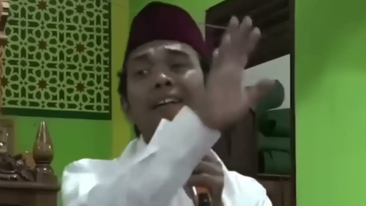 Bayar zakat fitrah pakai uang atau beras? Ustadz Abdul Somad