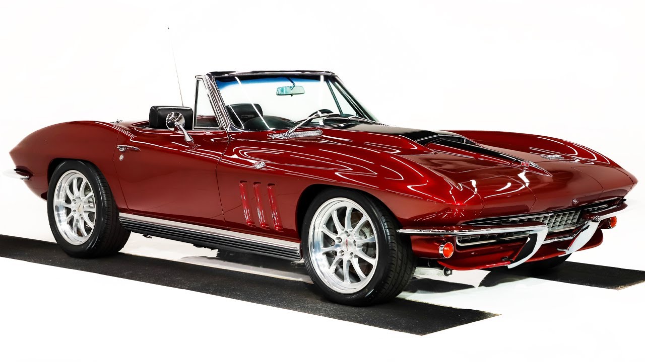 Chevrolet Corvette 1966 года продаётся в Volo Auto Museum (V21967)