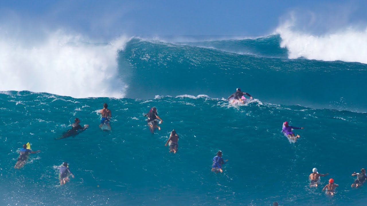 BEST DAY OF THE YEAR AT PIPELINE!