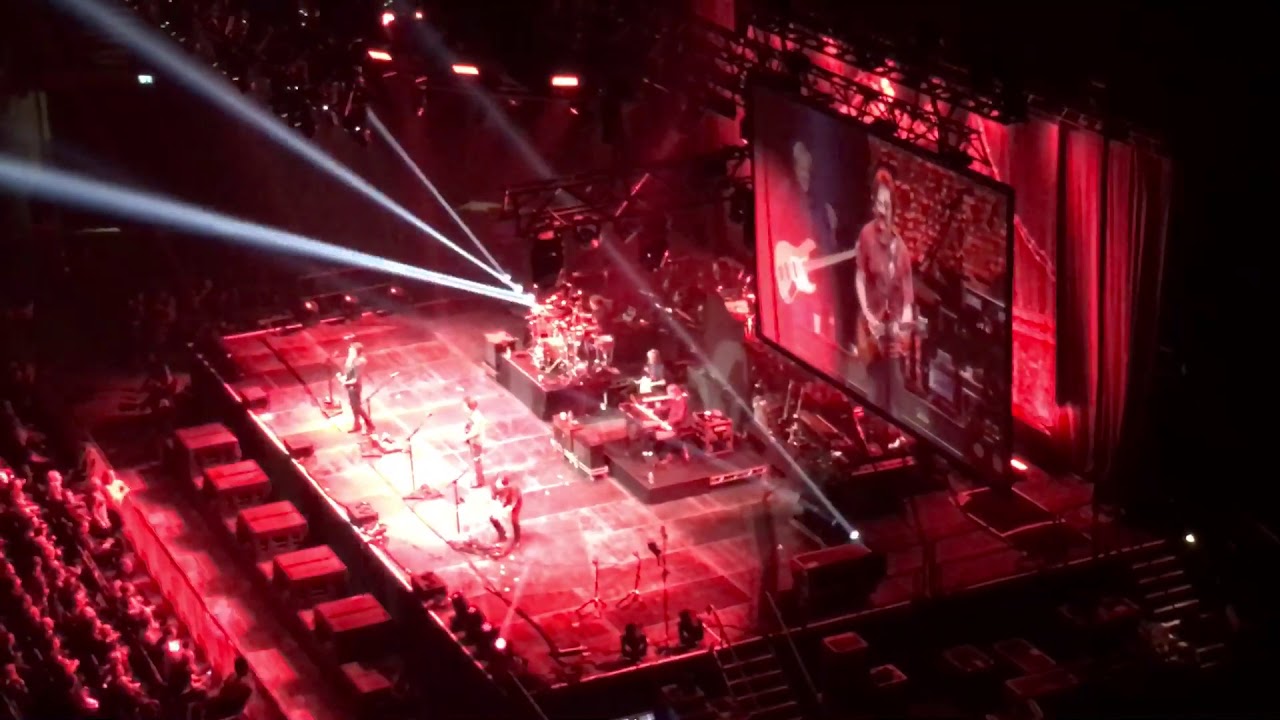 DOOBIE BROTHERS- LONG TRAIN RUNNING/CHINA GROVE LIVE AT O2