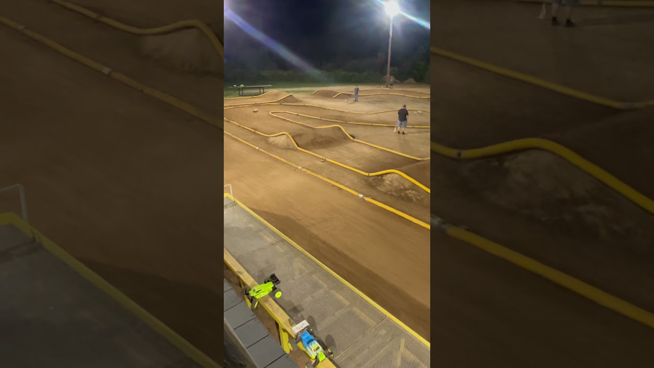 1/8th E-Buggy A-Main Under the Lights | RCMadness