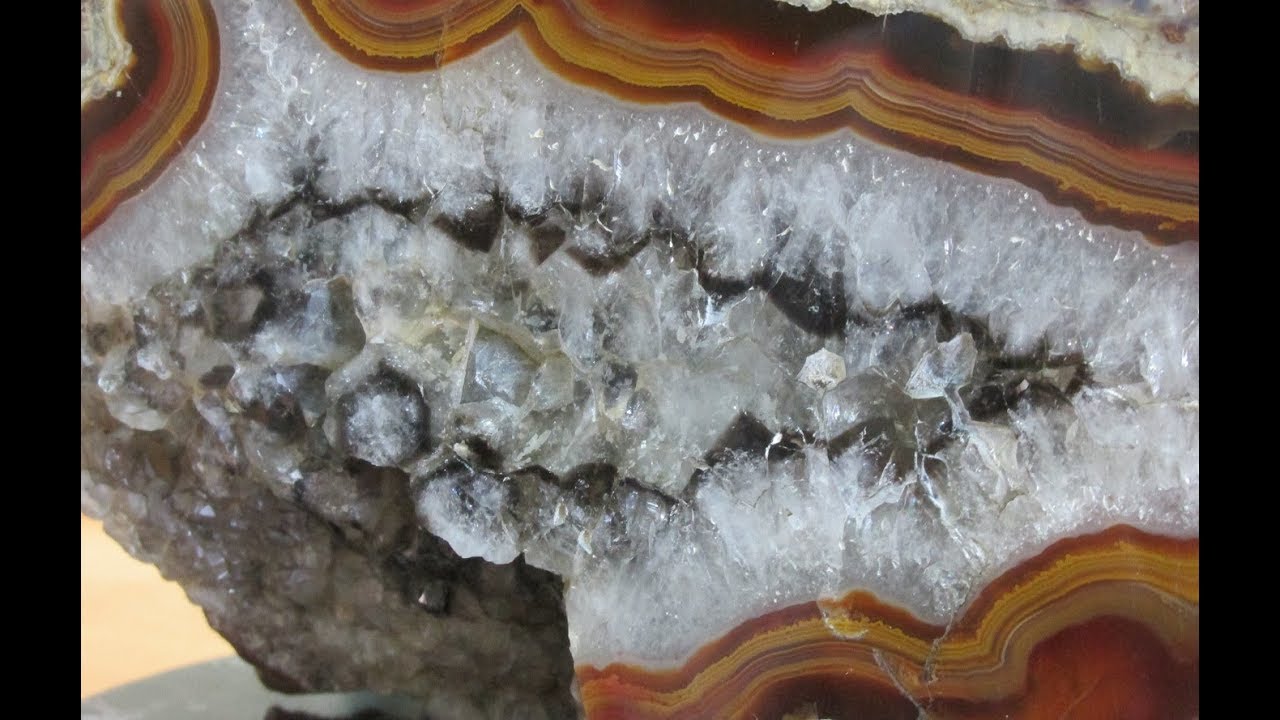 Кварц, аметист, цитрин, агат, сердолик... Отличия и сходства.