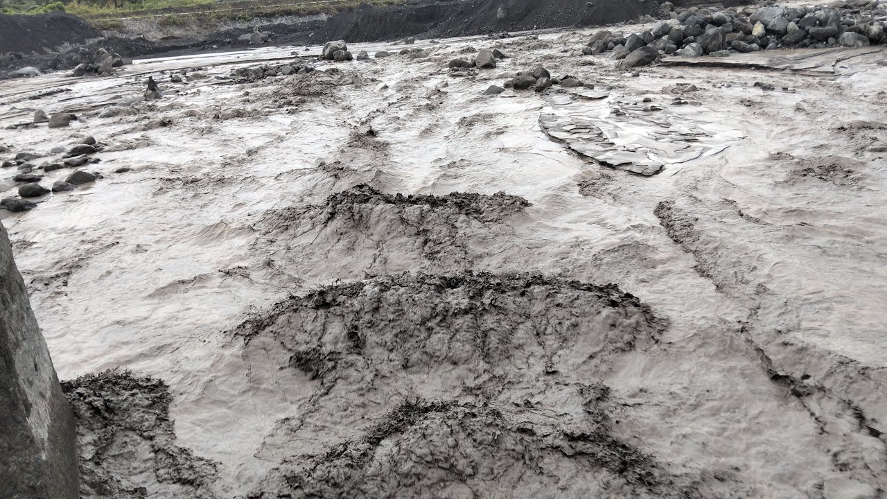 LIVE !!! AWAS LAHAR SEMERU NGAMUK PAGI PAGI AMAX 15 MM