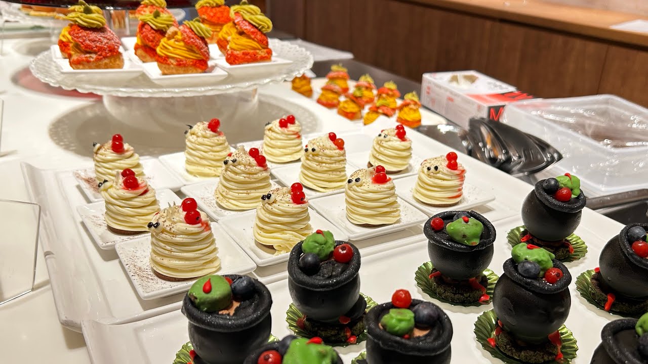 Я посетил популярный буфет со сладостями в отеле Sheraton Grand Tokyo Bay 🍰. #SheratonGrandTokyoBay
