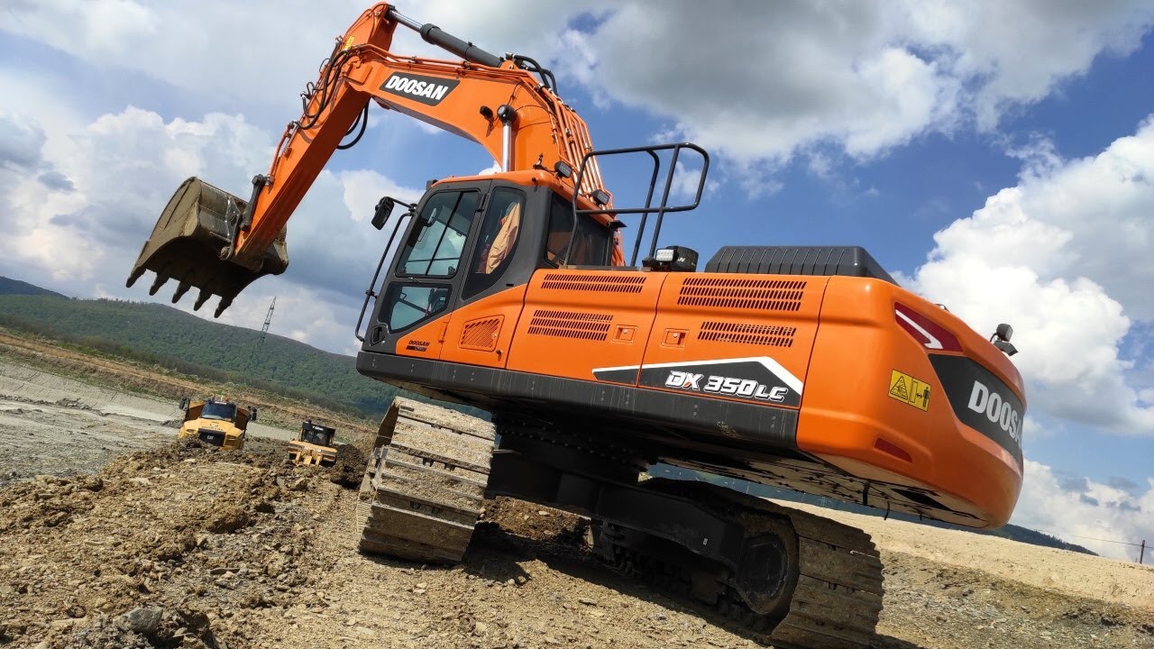 Testování nového rypadla DOOSAN DX350