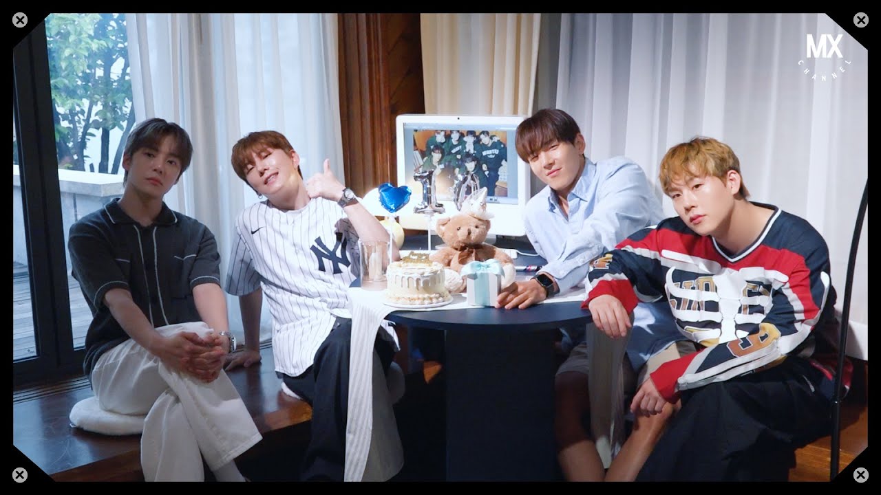[몬채널][B] EP.450 MONSTA X The 10th Anniversary POP-UP Store '𝑴𝑶𝑵𝑶𝑳𝑶𝑮𝑼𝑬' visit