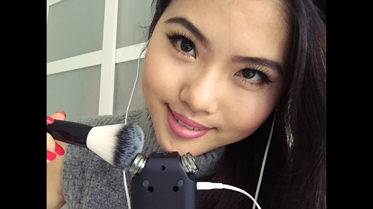 ASMR - Binaural Microphone Brushing / Face Brushing