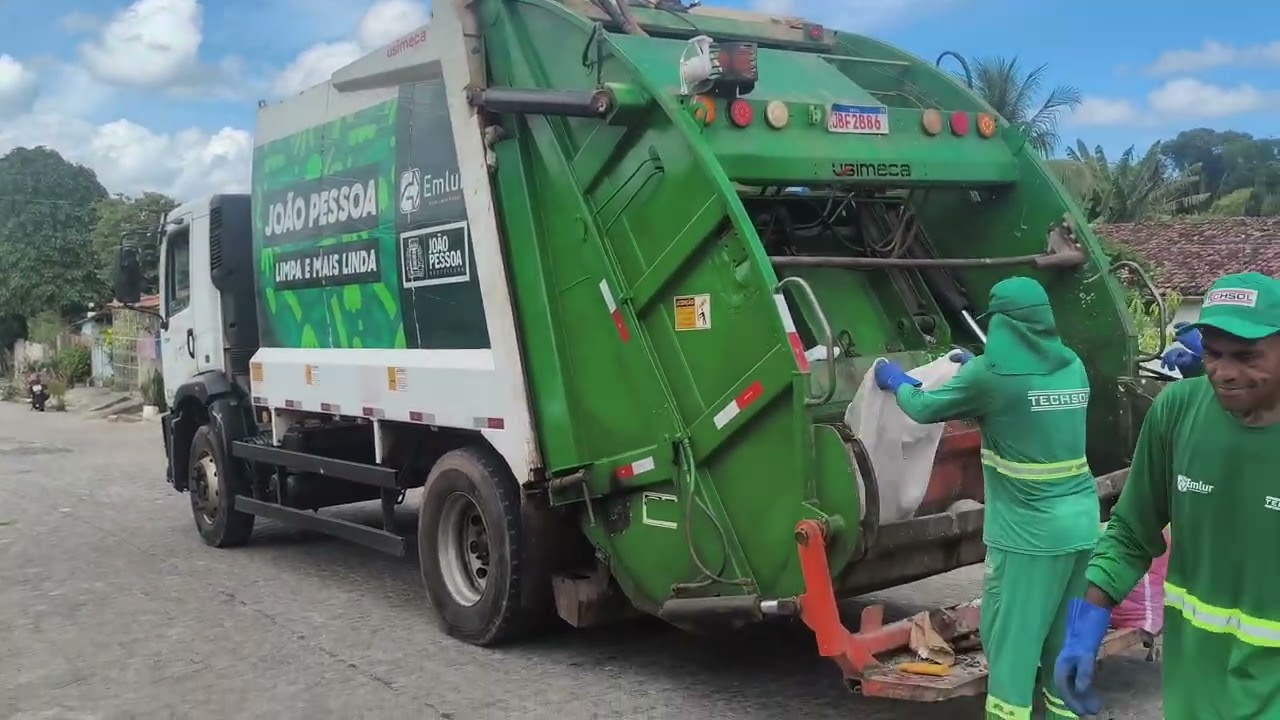 Compilation of brazil garbage trucks crushing trash