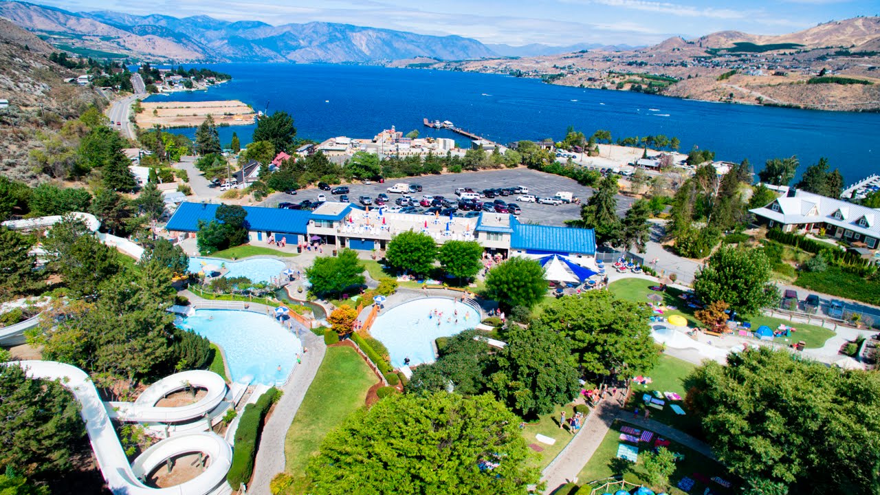 Slidewaters Waterpark & Water Slides in Sunny Lake Chelan
