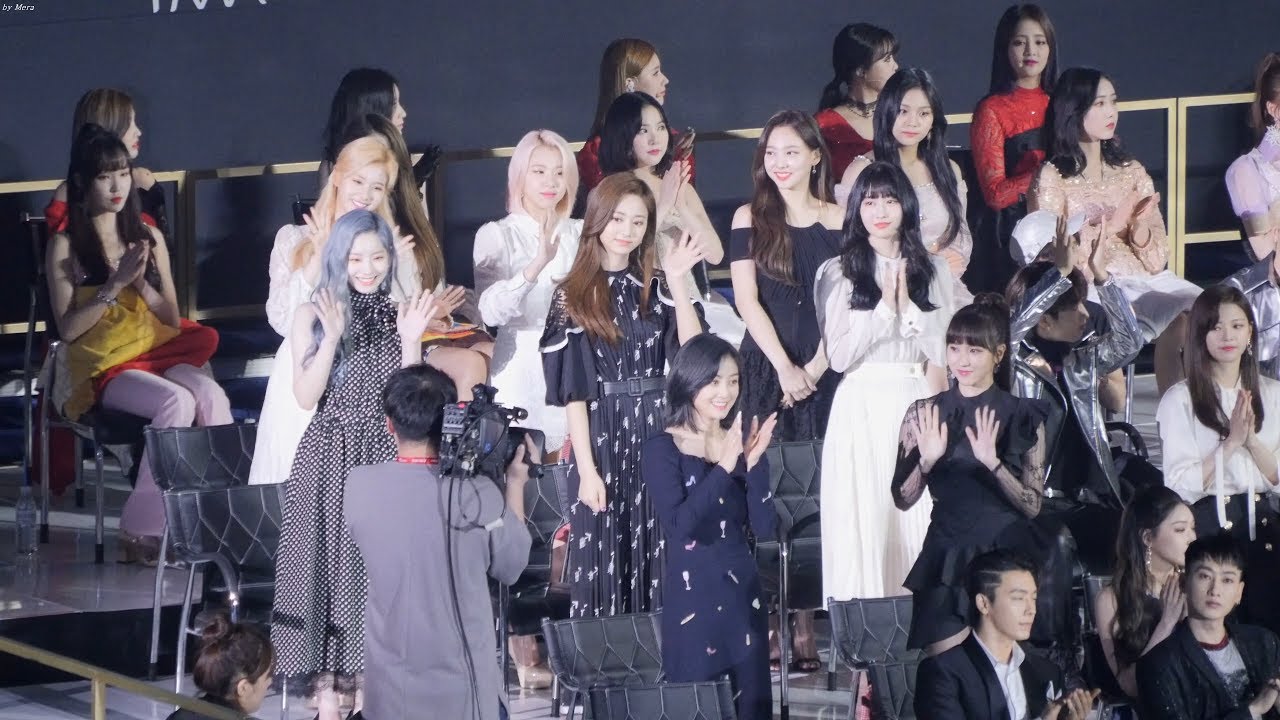 190424 트와이스 (TWICE) 오프닝 인사 [4K] 직캠 Fancam (TMA) by Mera