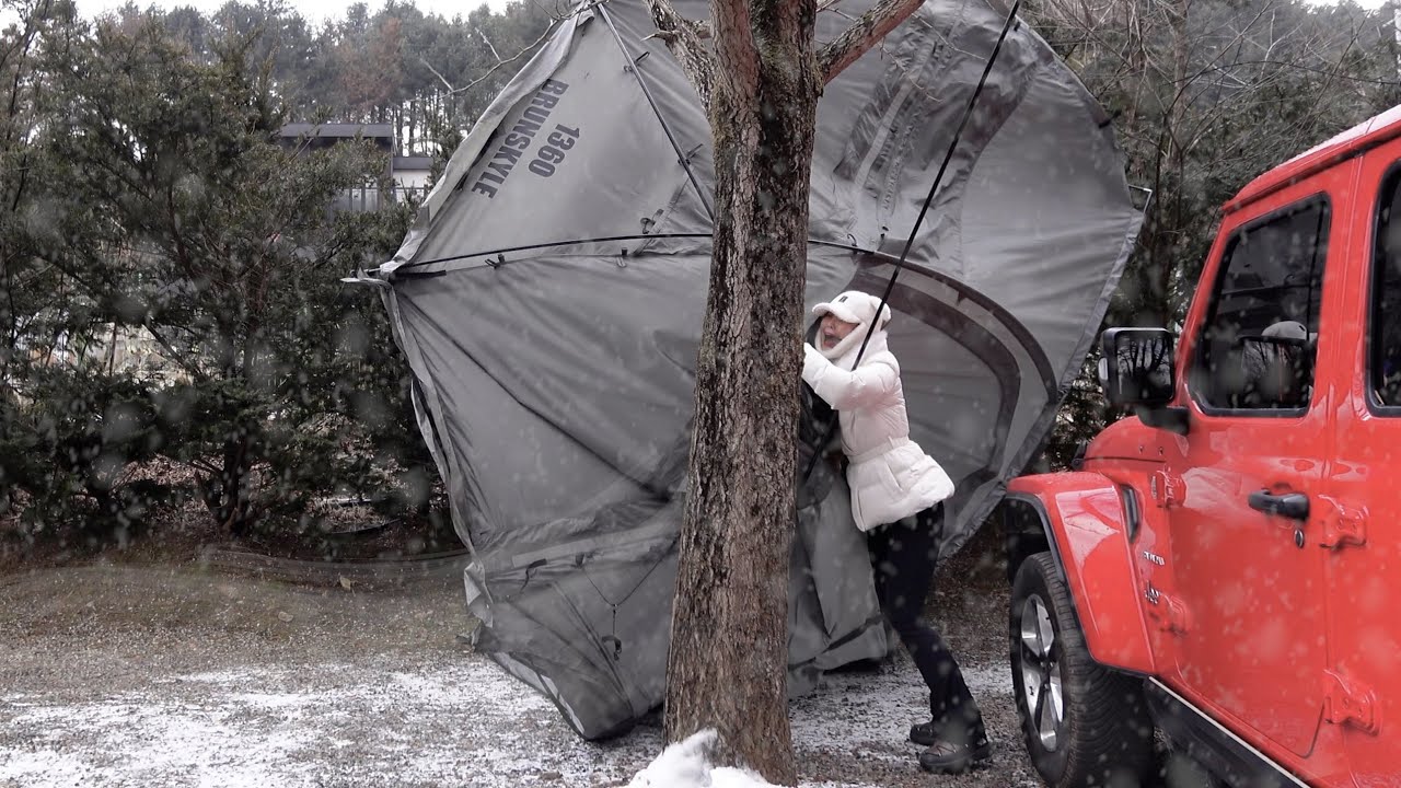 🌀Шторм на кемпинге 😱 Палатка, подожди!!!!! | Ттокпокки, говяжное булгоги, горячий нурунгджи