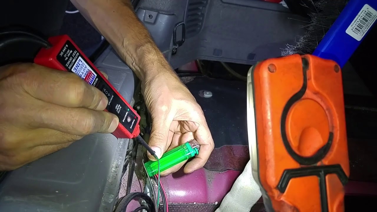 Subaru Forester naprawa światła przeciwmgielnego tył